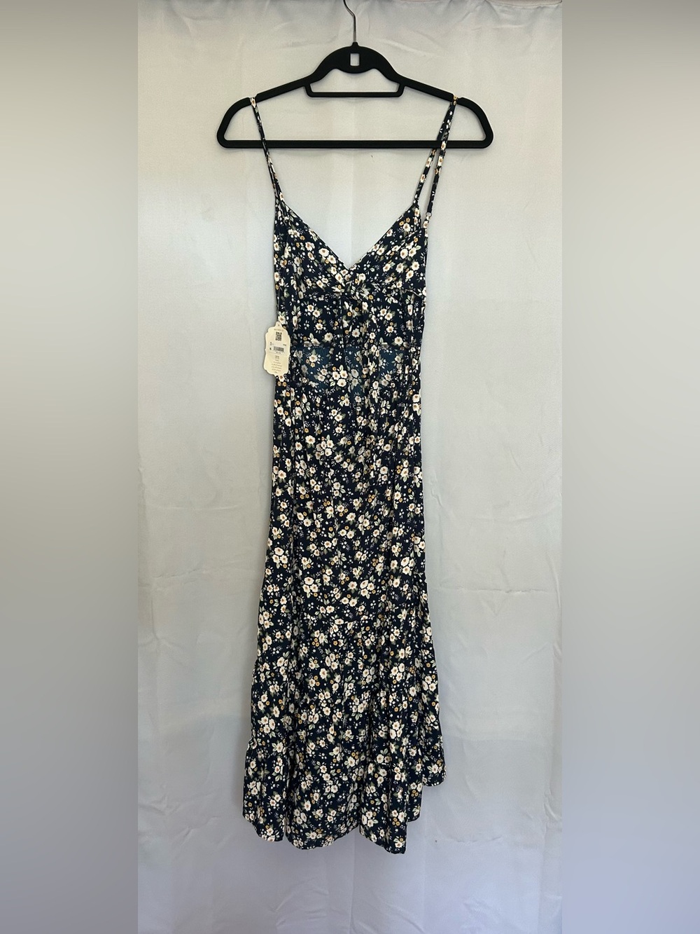 NWT Altar’d State Navy Floral Midi Dress Open Tie Back Spaghetti Straps Size Sm - Picture 3 of 9